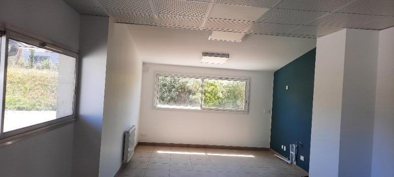 Extension et rénovation de bureaux par votre plaquiste à LOCMINE